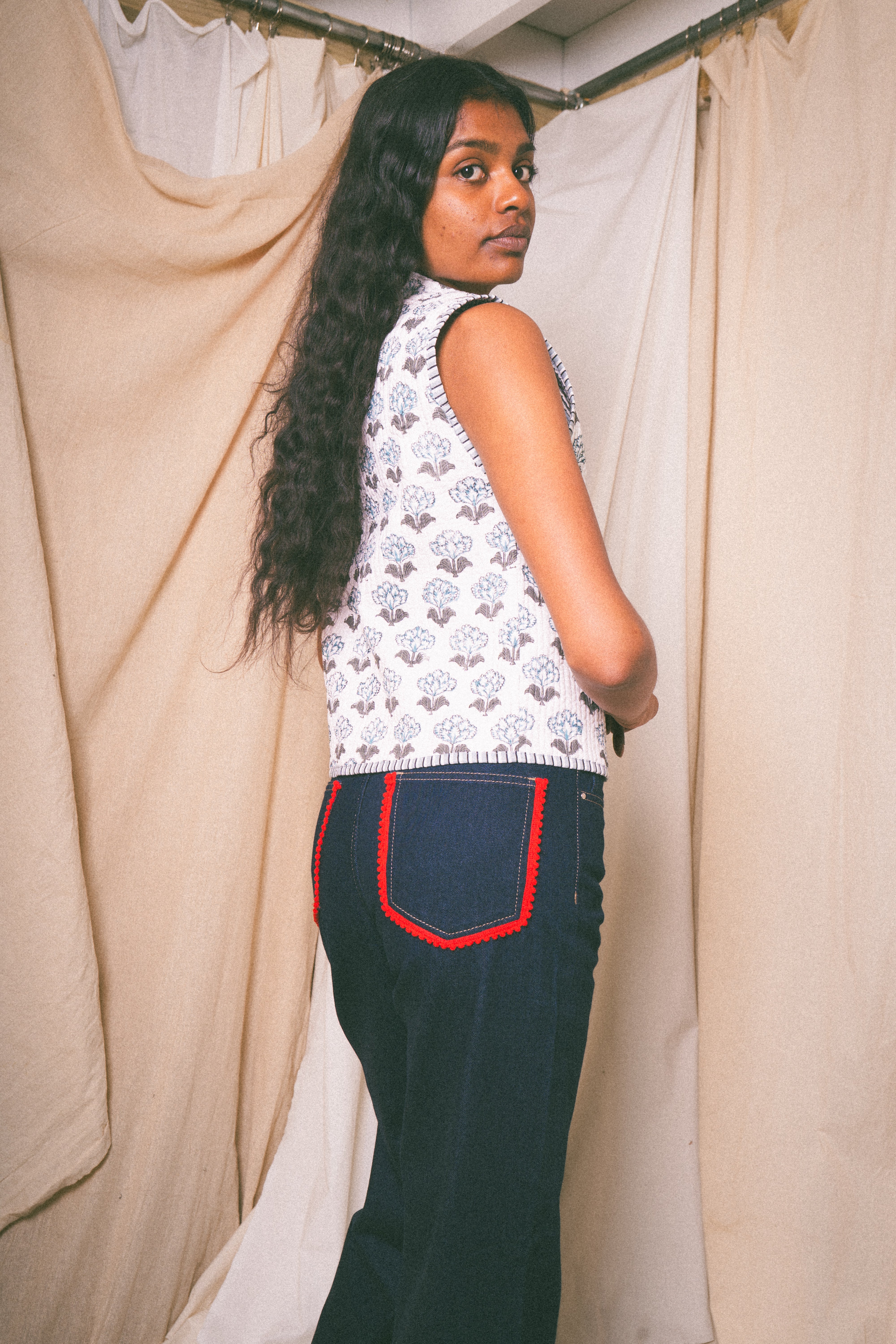 White Amour Waistcoat - Levuroy