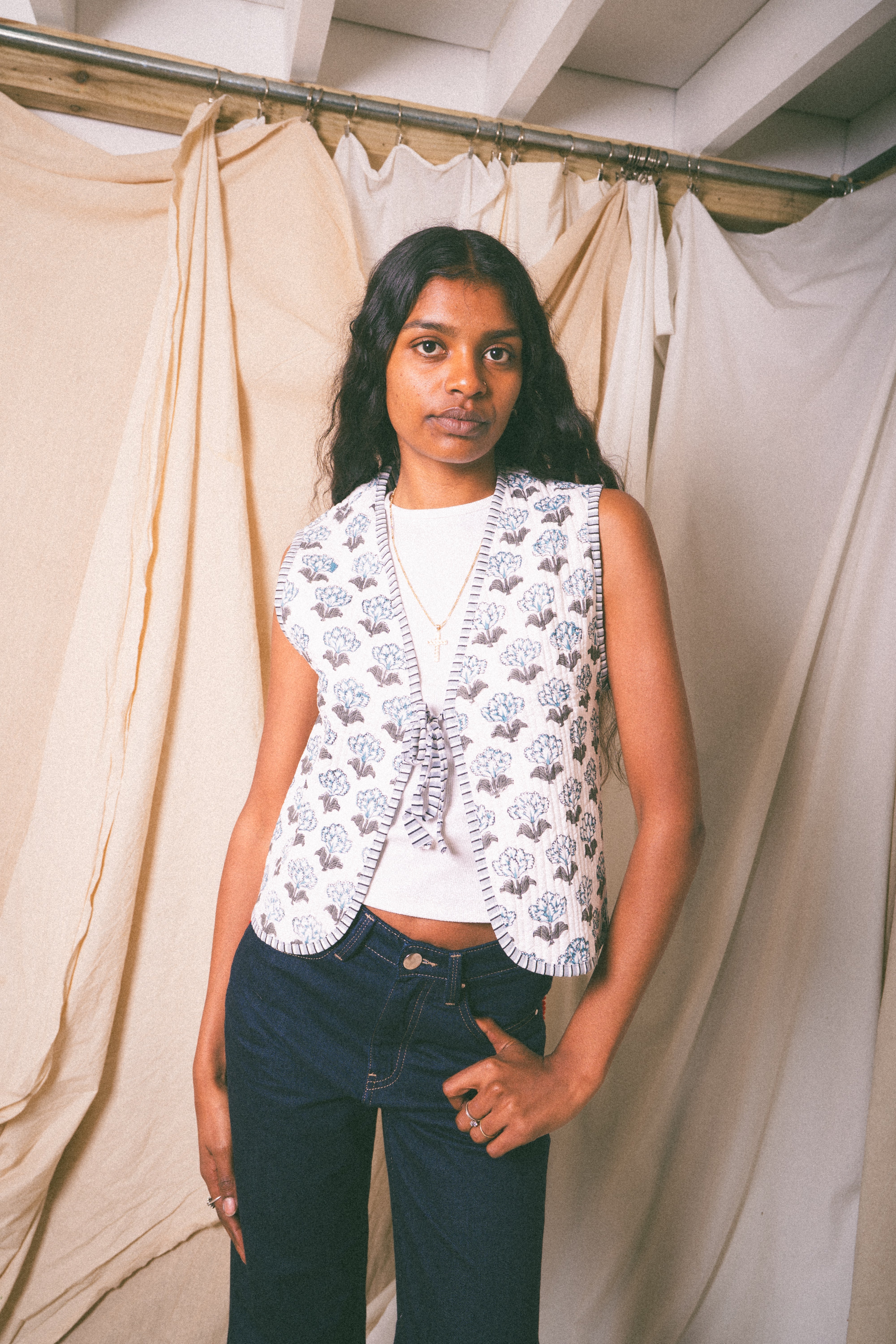 White Amour Waistcoat - Levuroy