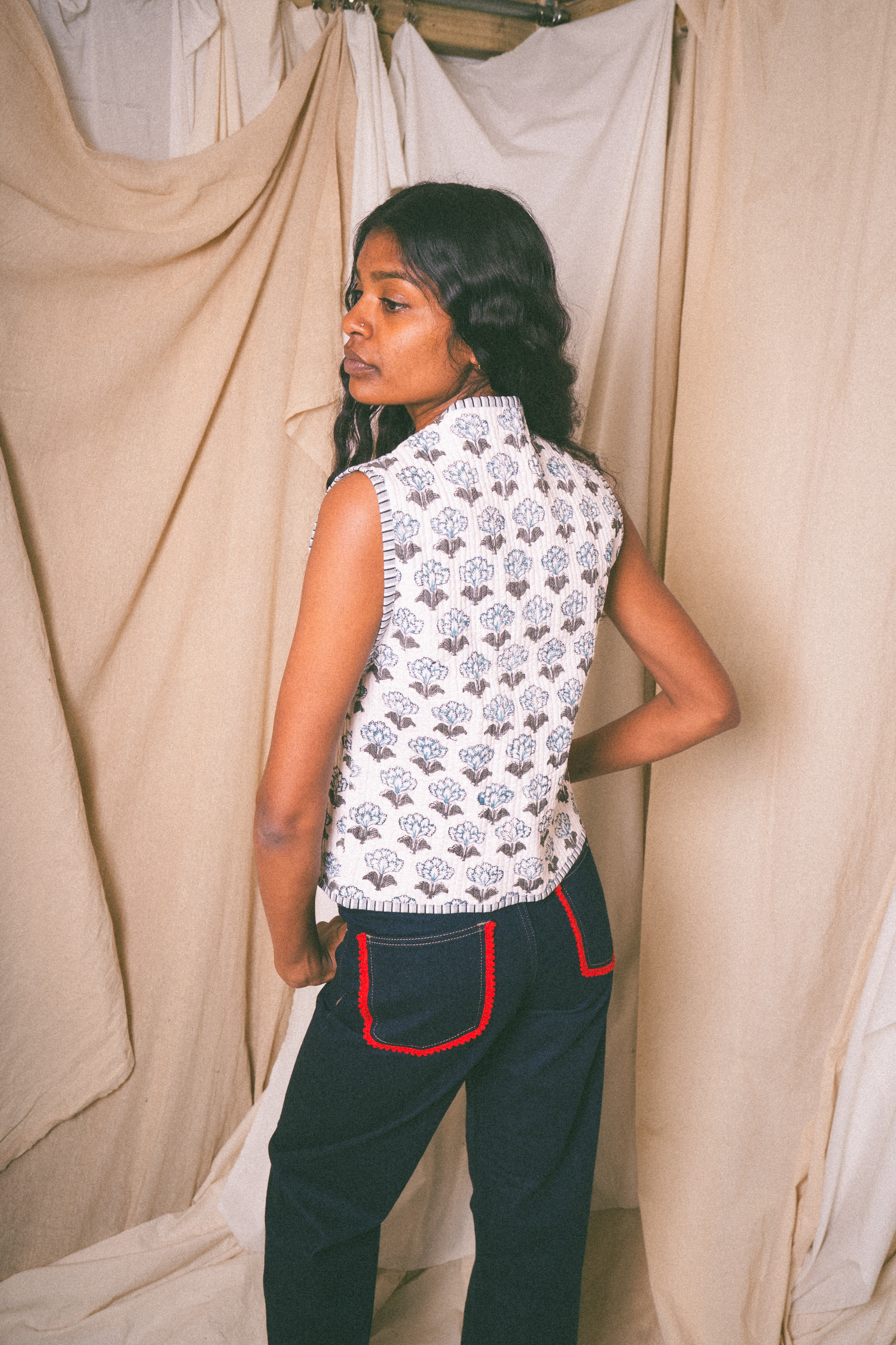 White Amour Waistcoat - Levuroy
